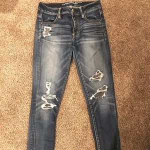 American Eagle High Waisted Jeans